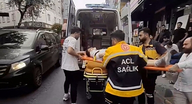 Küçükçekmece'de karşıdan Karşıya Geçmekte olan bir kadına Araç Çarptı.