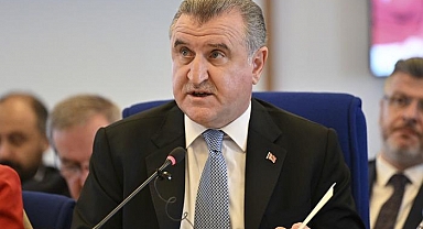 Gençlik ve Spor Bakanı Bak'tan öğrenci kredisi ve burs açıklaması