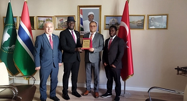 Hakan Berktaş,Ankara’da Fas ve Gambiya Büyükelçi yardımcılarıyla görüştü