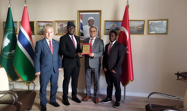 Hakan Berktaş,Ankara’da Fas ve Gambiya Büyükelçi yardımcılarıyla görüştü
