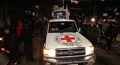 İsrail, 33 Filistinli çocuk ve kadın esiri serbest bırakıldı