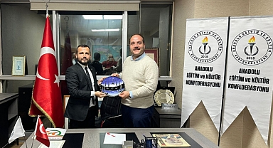 Küçükçekmece'nin Yeni Dönemdeki Umudu Metin Kaptanoğlu:(AKON) Yönetim Kurulu Başkanı Yasin Uluhan'ı ziyaret etti