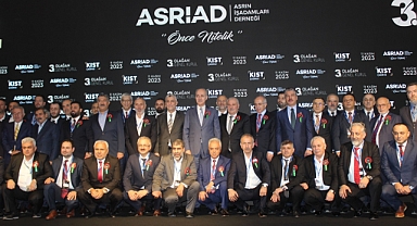 Küresel Çözüm Platformu Başkanı Hakan Berktaş TBMM Başkanı Numan Kurtulmuş ve Ticaret Bakanı Ömer Bolat ile görüştü