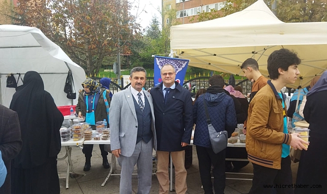 AK Parti Ataşehir Belediye Başkan aday adayı Hakan Berktaş Ataşehir'in sorunlarını tespit etmeyi sürdürüyor