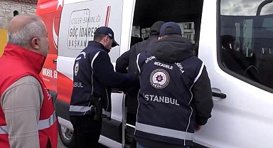 Bakan Yerlikaya duyurdu! 20 ilde 'Kalkan-5' operasyonu: 74 göçmen kaçakçılığı organizatörü ve 1.510 düzensiz göçmen yakalandı