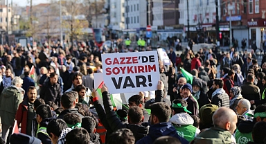 İnsan Hakları Günü'nde on binler Filistin'e destek için yürüdü