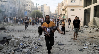 İsrail Gazze'ye 53 bin Ton Bomba Attı
