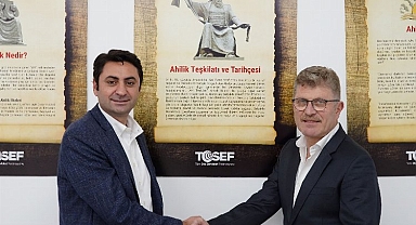 TOSEF'te bayrak Altunsoy'da