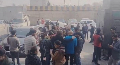 Afganistan'da deprem! Pakistan, İran, Türkmenistan ve Tacikistan'da da hissedildi