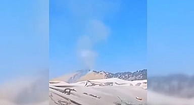 Afganistan'ın kuzeyindeki Badakhşan eyaletinde yolcu uçağı düştü
