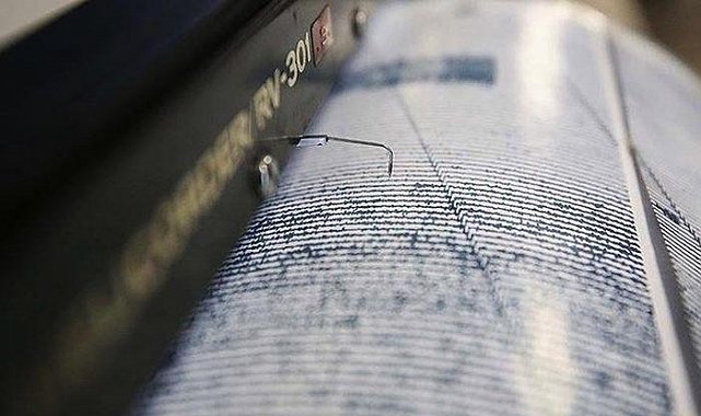 FAD duyurdu: Ege Denizi'nde 4.2 büyüklüğünde deprem! İzmir açıkları...