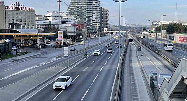 İstanbul'da yeni yılın ilk günü yollar bomboş kaldı: Trafik yoğunluğu yüzde 1'e düştü