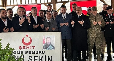 Şehit polis memuru Fethi Sekin, mezarı başında anıldı!