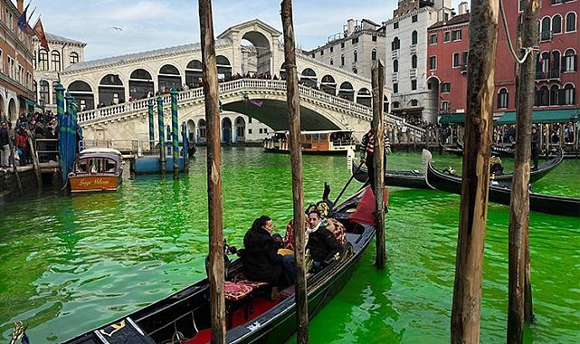 Venedik’ten radikal karar: 25 kişiden fazla olan turist gruplarına yasak