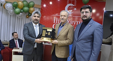 AKParti Küçükçekmece Belediye Başkan Adayı Aziz Yeniay iİim Yayma Cemiyetinin gecesine katıldı