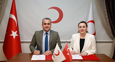 Küçükçekmece Kaymakamı ve İstanbul Türk Kızılay  İl Başkanı ile Önemli bir Protokol imzalandı. 