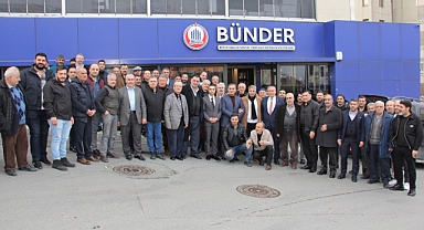 Küçükçekmece'nin Bağımsız Belediye Başkan Adayı Nesim Özçiçek STK ve Muhtarlarla Kahvaltıda bir araya geldi