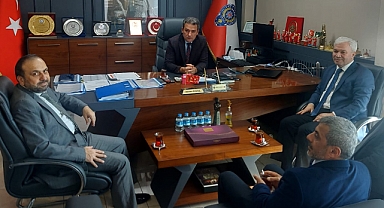 Saadet Partisi Küçükçekmece Belediye Başkan adayı Mustafa Kurdaş,K.Çekmece Emniyet Müdürünü Ziyaret Etti
