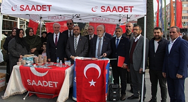 Saadet Partisi Milli Görüş Lideri merhum Necmettin Erbakan'ın ölüm yıl dönümünü anma etkinliği düzenledi. 