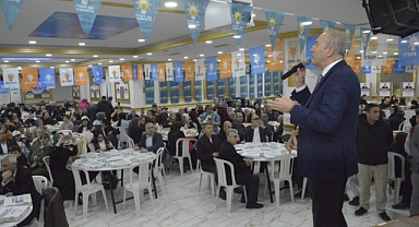AK Parti Küçükçekmece Belediye Başkan Adayı Aziz Yeniay, Beşyol Mahallesi İftarına Katıldı