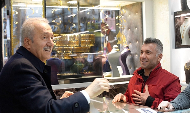 Aziz Yeniay Küçükçekmece'de Esnaf ve Vatandaşlarla Buluştu
