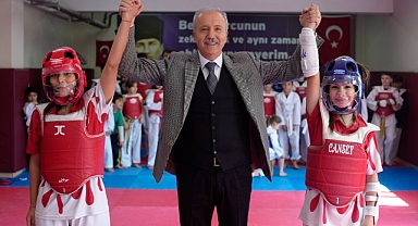Aziz Yeniay, Sporcular ve Antrenörler Bir Araya Geldi