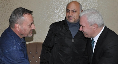 Küçükçekmece'de İftar Buluşması: Adnan savucu ve Mustafa Kurdaş Bir Araya Geldi