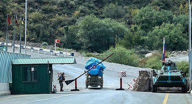 Azerbaycan duyurdu: Rus barış güçlerinin görev süresi dolmadan çekilmesine karar verildi