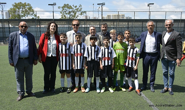 Beşiktaş Futbol Okulları Her Çocuğu Bekliyor!