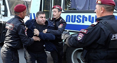 4 köyün Azerbaycan’a iadesine karşı protesto! Ermenistan'da 226 gözaltı