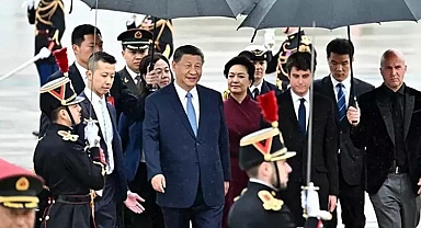 Çin Devlet Başkanı Cinping, Fransa’da