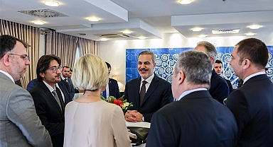 Dışişleri Bakanı Fidan, Pakistan'da Türk iş insanları ve kurum temsilcileri ile bir araya geldi