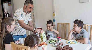 Gazze öksüzüne Türkiye yardım etti