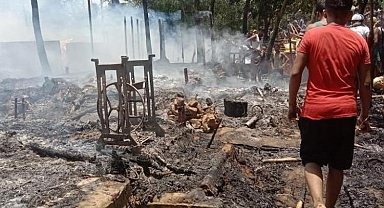 Mülteci kampında büyük yangın! Bangladeş’te 230 barınak kül oldu