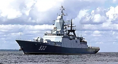 Ukrayna, Kırım’da konuşlu Rus savaş gemisini vurdu