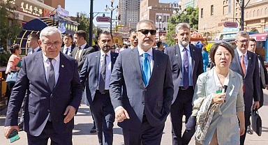 12 yıl sonra üst düzey ziyaret... Bakan Fidan Uygur Özerk Bölgesi’nde