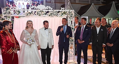 Malatya'da CHP'lileri Buluşturan Düğün