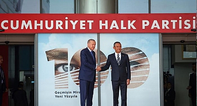 Özgür Özel'den