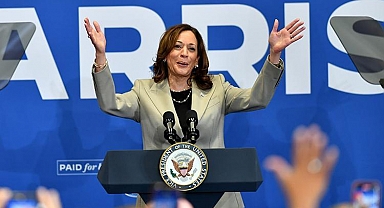 Kamala Harris, parti kongresinde adaylık için gerekli delege desteğine ulaştı