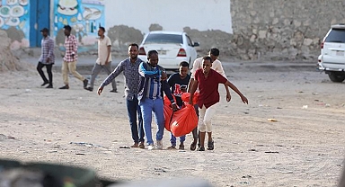 Somali’de bir plaj ve otele düzenlenen saldırıda 32 kişi öldü