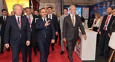 Bakan Kacır: Sanayi sektöründe üretim ve ihracat rekorları kırdık