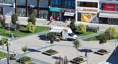 İBB Mobil İstihdam Ofisi Üsküdar'da İş Arayanlarla Buluştu