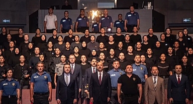 İstanbul İl Emniyet Müdürü Zafer Aktaş, Yeni Polislerle Bir Araya Geldi: 