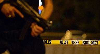 İzmir'de CHP Kemalpaşa İlçe Başkanı Yılmaz'ın aracı kurşunlandı! 2 kişi gözaltında