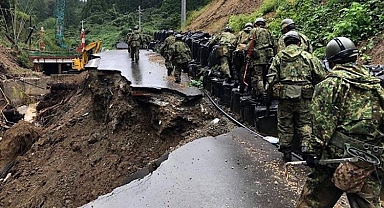 Japonya'da 5,9 büyüklüğünde deprem! Sel ve toprak kaymalarında ölü sayısı artıyor