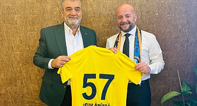 Küçükçekmece Sinop Spor'dan Kırkpınar Ağası Ufuk Özünlü'ne Ziyaret