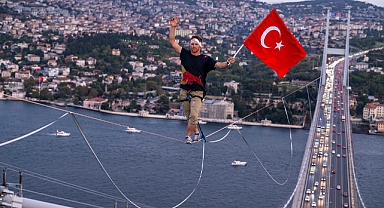 Kıtalar Arası İlk İpte Yürüyüş: Continental Pass