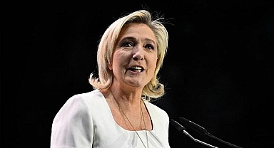 Fransız lider Le Pen'in davası başladı