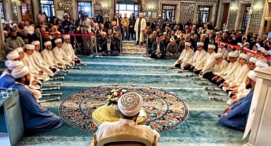 Feyder Derneği'nin Organize Ettiği Hafızlık Merasimi Şenlikköy Camii'nde Yoğun İlgi