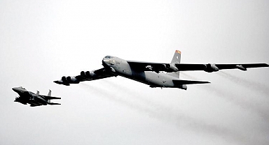 İran’a yeni gözdağı: ABD’den İsrail’e B-52 ‘Uçan Kale’